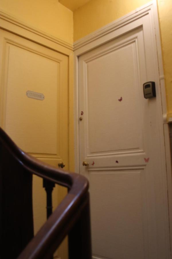 Chambres Poitiers Centre Ville - Salle De Bain, Refrigerateur, Tv Et Machine A Cafe Privatifs - Cuisine Commune - Terrasse - Hotel De Ville A 200M Exterior foto