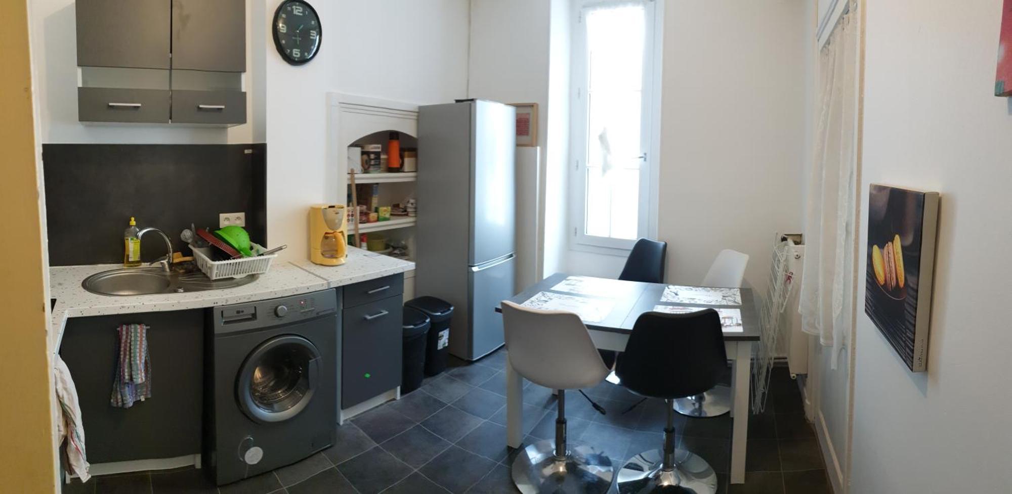 Chambres Poitiers Centre Ville - Salle De Bain, Refrigerateur, Tv Et Machine A Cafe Privatifs - Cuisine Commune - Terrasse - Hotel De Ville A 200M Exterior foto