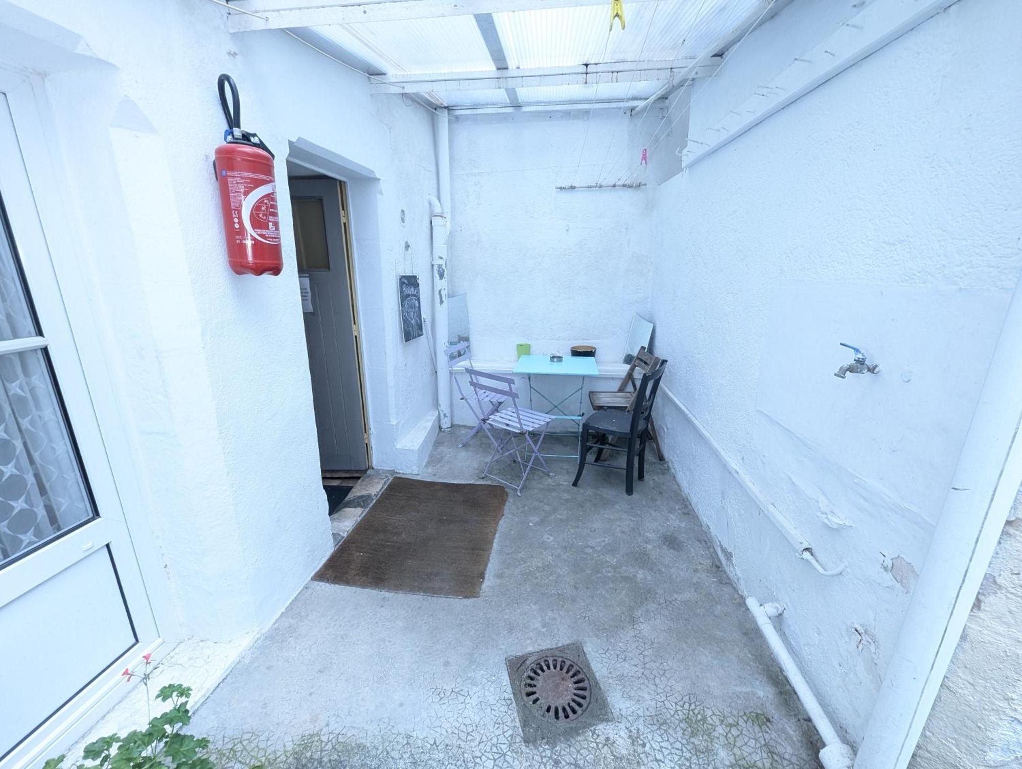 Chambres Poitiers Centre Ville - Salle De Bain, Refrigerateur, Tv Et Machine A Cafe Privatifs - Cuisine Commune - Terrasse - Hotel De Ville A 200M Exterior foto